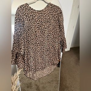 Cheetah top no size can fit large/xlarge